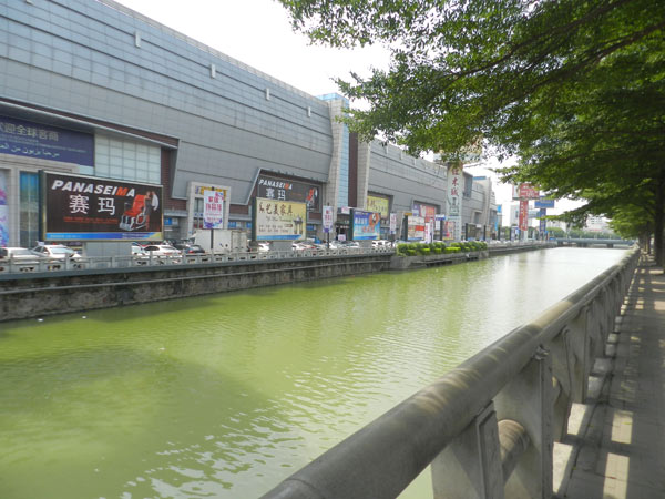 賽瑪商場(chǎng)環(huán)境